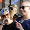 Jennifer Lopez et Casper Smart, hilares durant leur séance shopping dans le quartier du Meatpacking District. New York, le 22 juillet 2012.