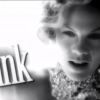 Pink joue les héroïnes de cinéma d'antan dans le clip de Blow Me (One Last Kiss) par Dave Meyers, premier extrait de The Truth About Love, son 6e album studio à paraître le 18 septembre 2012