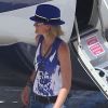 Laeticia Hallyday, Mamie Rock, Jade et Joy, arrivent sur l'île de Saint-Barthélémy, le vendredi 27 juillet 2012.