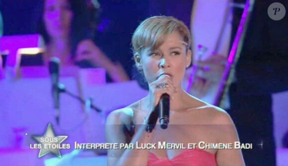 Chimène Badi participe à l'émission Sous les étoiles, France 3, lundi 6 août 2012