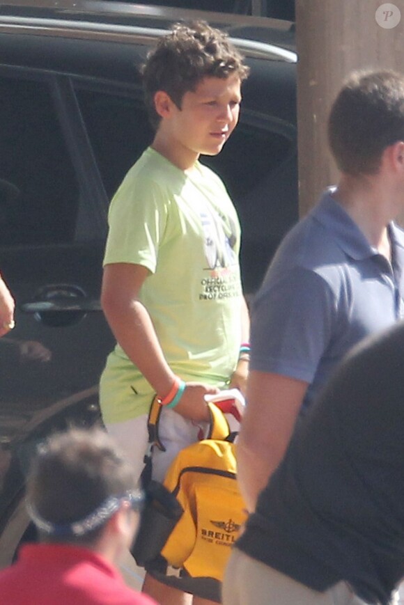 La reine Sofia d'Espagne à Palma de Majorque le 1er août 2012 avec l'infante Elena et ses enfants Felipe et Victoria.