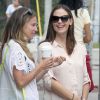 Jennifer Garner retrouve une amie à Pacific Palisades pour une séance shopping, Los Angeles, le 1 août 2012
