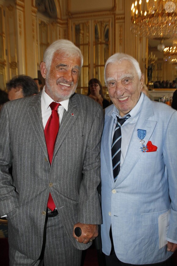 Jean-Paul Belmondo et Charles Gérard le 20 avril 2012 à Paris