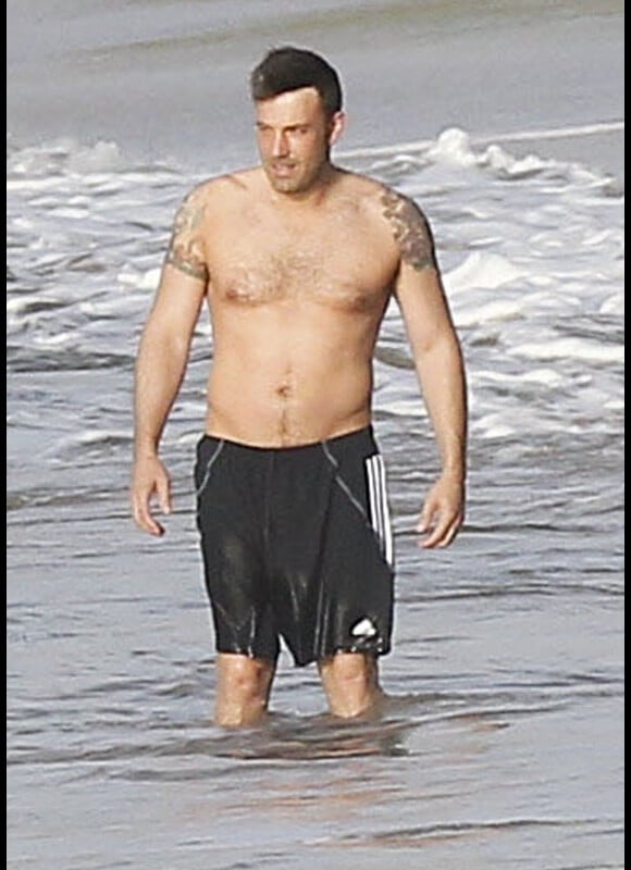 EXCLU - Ben Affleck sur une plage de Puerto Rico le 15 juillet 2012