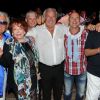 Marcel Campion entouré de Régine, Michou, Vincent Lagaf' et Enrico Macias lors de sa soirée organisée à Saint-Tropez en août