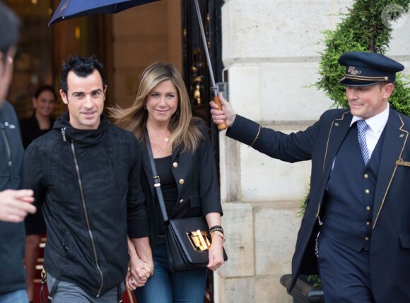 Jennifer Aniston et Justin Theroux roucoulaient en juin 2012 à Paris.