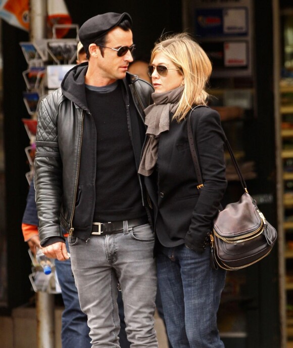Jennifer Aniston et Justin Theroux amoureux à New York, septembre 2011.