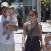 Jessica Alba en famille dans les rues de Los Angeles le 12 août 2012. La belle tribu se rend au Pain Quotidien à Beverly Hills pour bruncher.