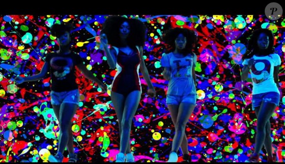 Brandy en couleurs dans le clip de Put it Down