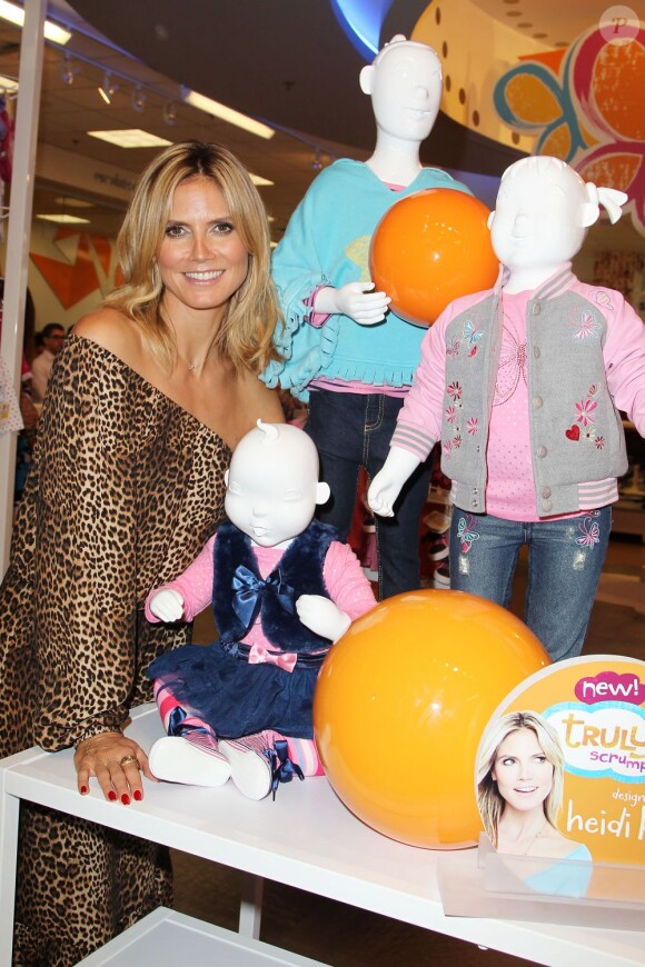 Heidi Klum lance Truly Scrumptious, sa collection de vêtements et accessoires pour bébés pour Babies "R" Us. New York, le 15 août 2012.