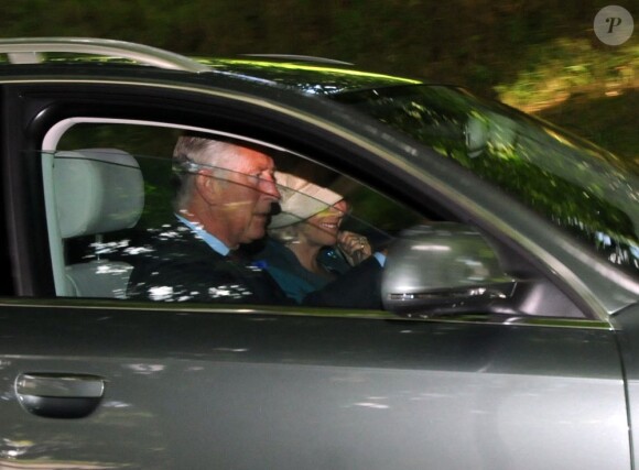 Le prince Charles et Camilla Parker Bowles après un service religieux à Crathie Kirk non loin de Balmoral le 19 août 2012