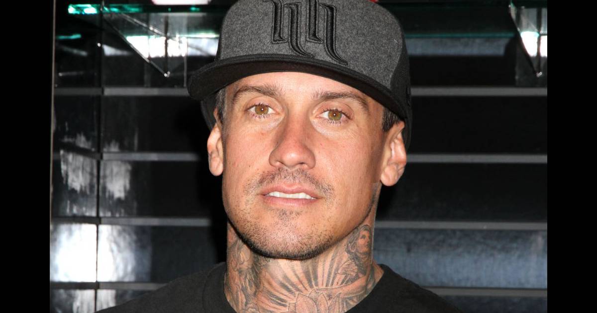 Carey Hart fait la promo de sa ligne de vêtements Hart & Huntington au salon Magic. Las Vegas