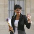 Najat Vallaud-Belkacem à son arrivée au premier conseil des ministres de la rentrée au Palais de l'Élysée. Paris, le 22 août 2012.
