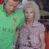La duchesse d'Albe et son mari Alfonso en shopping à Ibiza le 26 août 2012