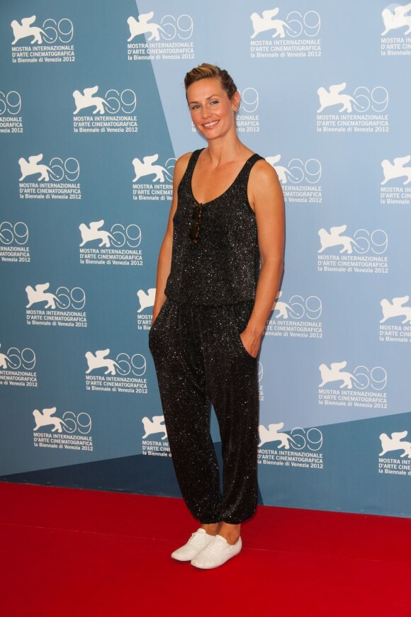 Cécile de France lors du photocall du film Superstar lors de la Mostra de Venise le 30 août 2012