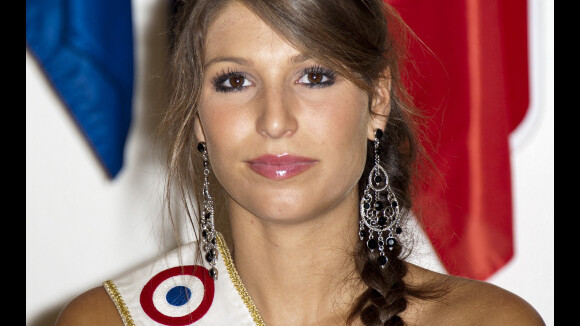 Laury Thilleman : Sanctionnée par la Société Miss France pour avoir posé nue !