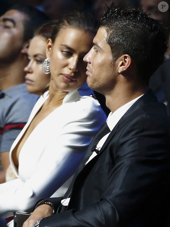 Cristiano Ronaldo et sa compagne Irina Shayk à Monaco le 30 août 2012 lors du tirage au sort des poules de la Ligue des Champions et la remise du trophée du meilleur joueur européen