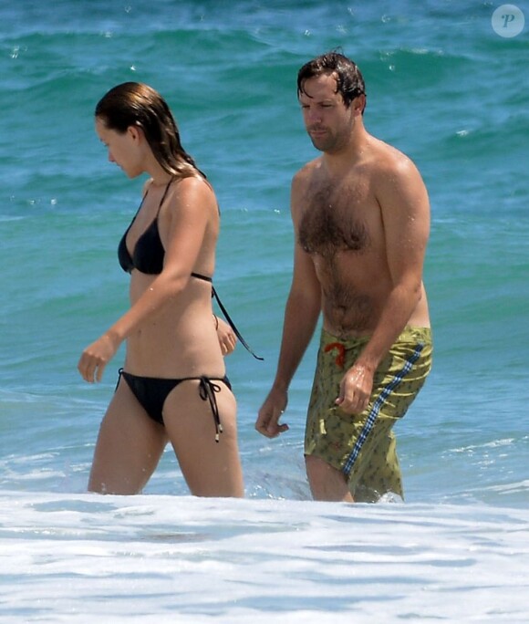 Exclu - Olivia Wilde et son petit ami Jason Sudeikis passent un moment à la plage. Wilmington, le 22 août 2012.