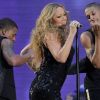 Mariah Carey donne de la voix pour le lancement de la saison 2012 de la NFL durant un concert au Rockefeller Center. New York, le 5 septembre 2012.