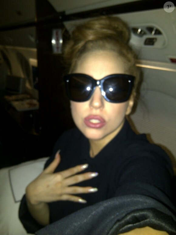 Lady Gaga avec sa coiffure de face, le 11 septembre 2012