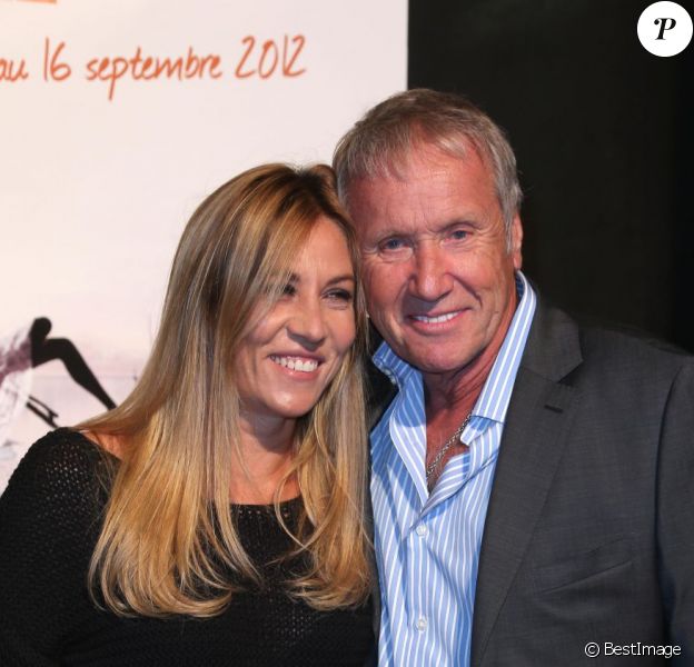 Mathilde Seigner et Yves Rénier présentent le téléfilm Médecin-chef à la prison de la Santé, au festival de La Rochelle, le 14 septembre 2012.