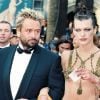 Milla Jovovich et Luc Besson présentent Le Cinquième élément et montent les marches à Cannes, le 7 mai 1997.