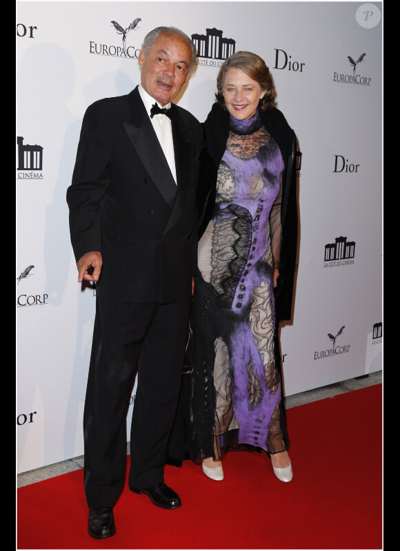 Charlotte Rampling et son compagnon Jean Noel Tassez lors de la soirée d'inauguration de la Cite du Cinéma à Saint Denis le 21 septembre 2012