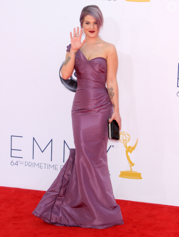 Kelly Osbourne, resplendissante, lors de la 64e cérémonie des Emmy Awards, à Los Angeles, le 23 septembre 2012