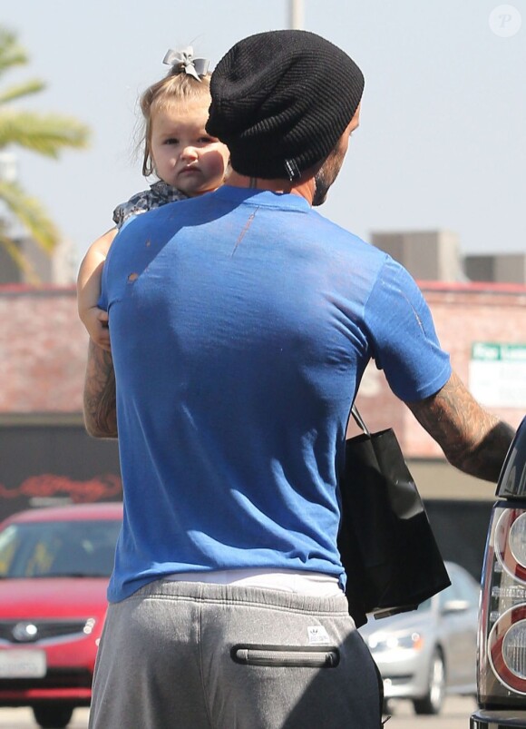 David Beckham et sa fille Harper surpris dans les rues de Los Angeles, le 25 septembre 2012