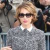 Laura Smet arrive à l'Hôtel National des Invalides pour assister au défilé prêt-à-porter Christian Dior printemps-été 2013. Paris, le 28 septembre 2012.