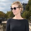Eva Herzigova arrive à l'Hôtel National des Invalides pour assister au défilé prêt-à-porter Christian Dior printemps-été 2013. Paris, le 28 septembre 2012.