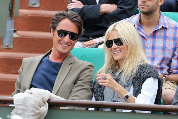 Vincent Cerutti et Lavinia, fous amoureux, à Roland-Garros, en juin 2012.