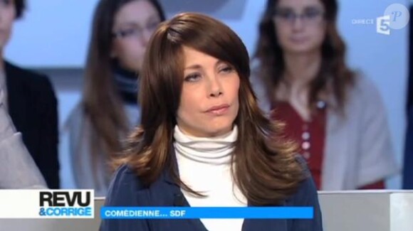 Mallaury Nataf sur le plateau de Revu et corrigé, en février 2012