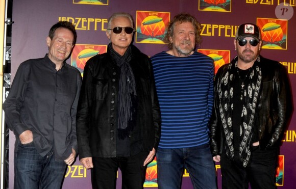 Jason Bonham, Robert Plant, John Paul Jones et Jimmy Page de Led Zeppelin à la première de Celebration Day au Ziegfeld Theatre de New York, le 9 octobre 2012.