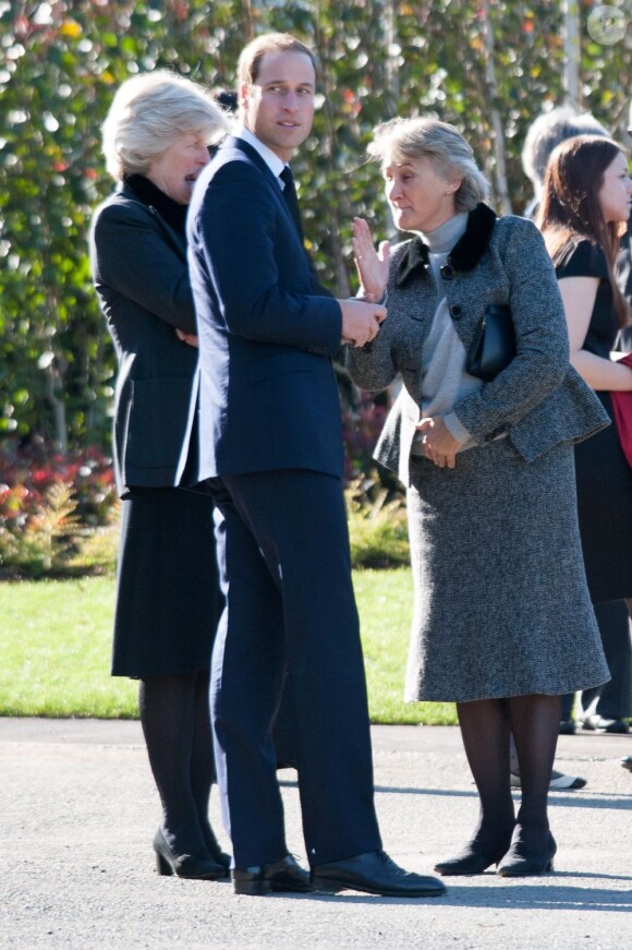 Le prince William a assisté le 10 octobre 2012 aux obsèques de son ancienne nounou, Olga Powell, au cimetière de Parndon Wood, à Harlow, dans l'Essex (nord-est de Londres).