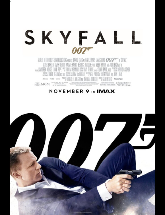 Affiche teaser du film Skyfall