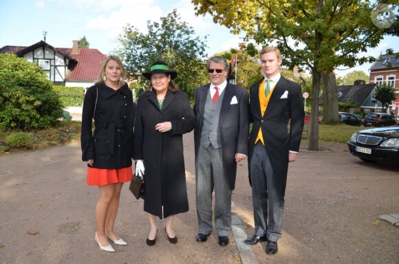 Irina, Nina, Christian-Sigismund et Christian de Prusse au mariage religieux de la duchesse Rixa d'Oldenburg et Stephan Sanders, samedi 13 octobre 2012 à Hambourg.