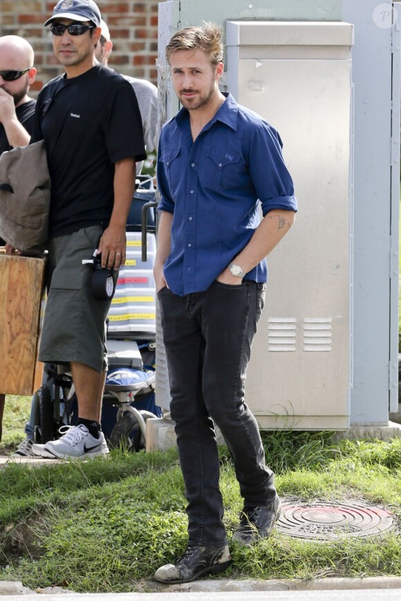 Ryan Gosling et Cate Blanchett tournent le film encore sans titre de Terrence Malick, à Austin, Texas, le 20 octobre 2012.