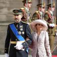Letizia et Felipe d'Espagne sortant de la cathédrale Notre-Dame de Luxembourg où le prince Guillaume et Stéphanie de Lannoy viennent de se marier, le 20 octobre 2012.