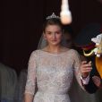 La mariée Stéphanie de Lannoy sortant de la cathédrale Notre-Dame de Luxembourg, le 20 octobre 2012.