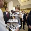 La princesse Mathilde de Belgique à Ankara le 18 octobre 2012, visitant une exposition cartographique.