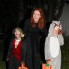 La comédienne Marcia Cross a fêté Halloween avec Eden et Savannah à Brentwood, le 31 octobre 2012