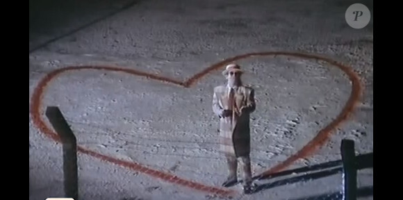 Elton John, image du clip de Nikita (1985)