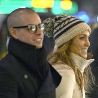 Jennifer Lopez et Caspert Smart : Collés-serrés, souriants et fous d'amour