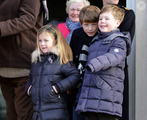 Le prince Henrik de Danemark assistait avec ses petis-enfants Christian, Isabella et Felix à l'édition 2012 de la chasse Hubertus (Hubertusjagt), le 4 novembre 2012 au palais Eremitage, dans la forêt Dyrehaven.