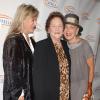 Sharon Stone, avec sa mère et sa soeur, à la 10e soirée annuelle Hollywood Bag Ladies Luncheon pour l'association LUPUS LA à Beverly Hills le 1er novembre 2012.