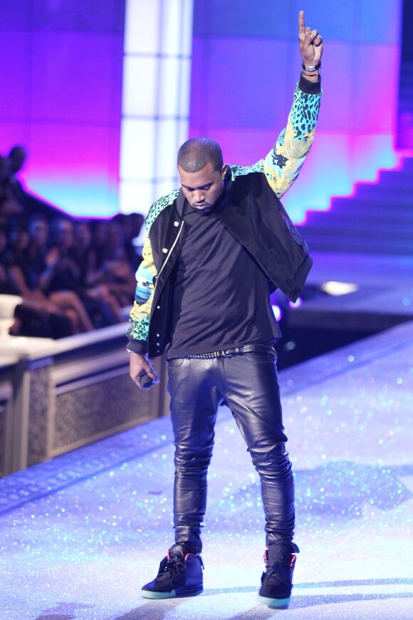 Kanye West lors du défilé Victoria's Secret à New York, le 9 novembre 2011.