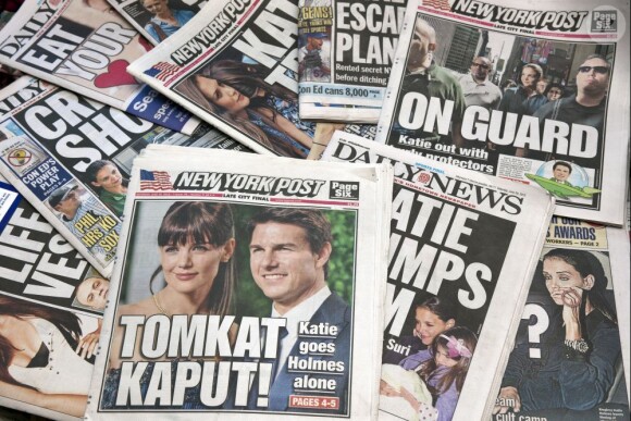Unes du New York Daily News et du New York Post rapportant le divorce de Tom Cruise et Katie Holmes en juin 2012