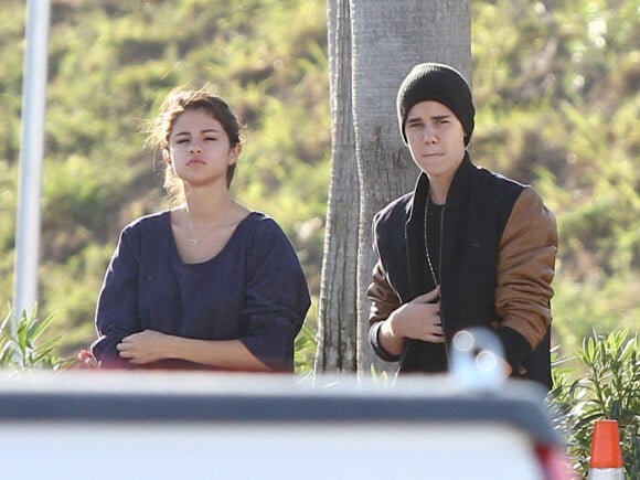 Justin Bieber rend visite à Selena Gomez sur le tournage de "Spring Breakers" le 12 mars 2012