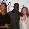 Karine Le Marchand, son compagnon Lilian Thuram et Valérie Trierweiler au 51e Gala de l'Union des Artistes à Paris, le 12 novembre 2012.
